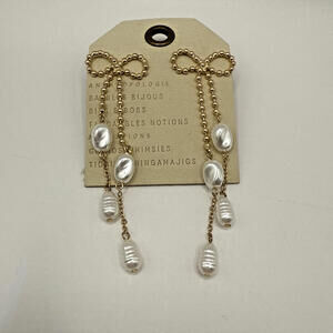 NWT Gold Tone Goldtone Anthropology Bow Pearl Dangle Earrings